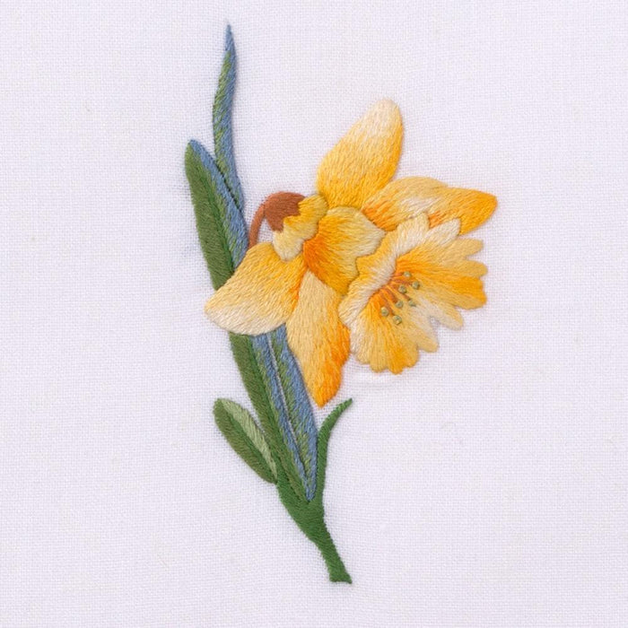 Set of 2 Daffodil Design Hand Towels in White Cotton - Hand Towels -  The Well Appointed House