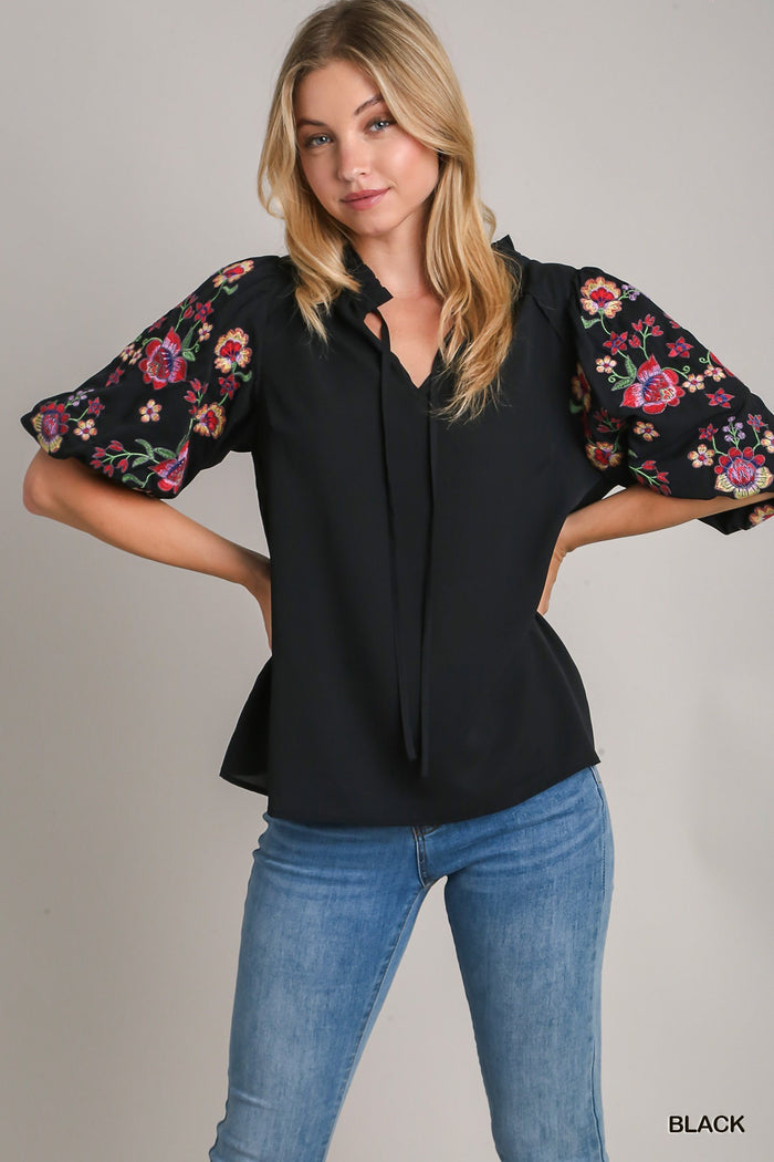 UMGEE Embroidery Puff Sleeve Top with Ruffle V-Notched & Drawstring
