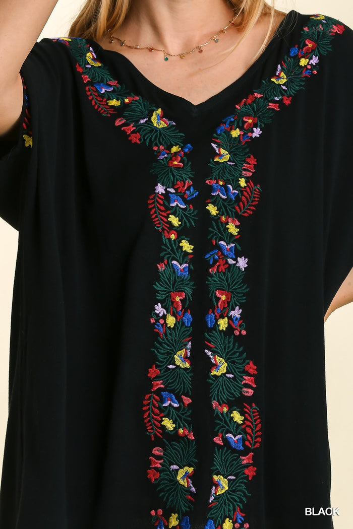 UMGEE Tropical Embroidery V-Neck Kaftan Top with No Lining