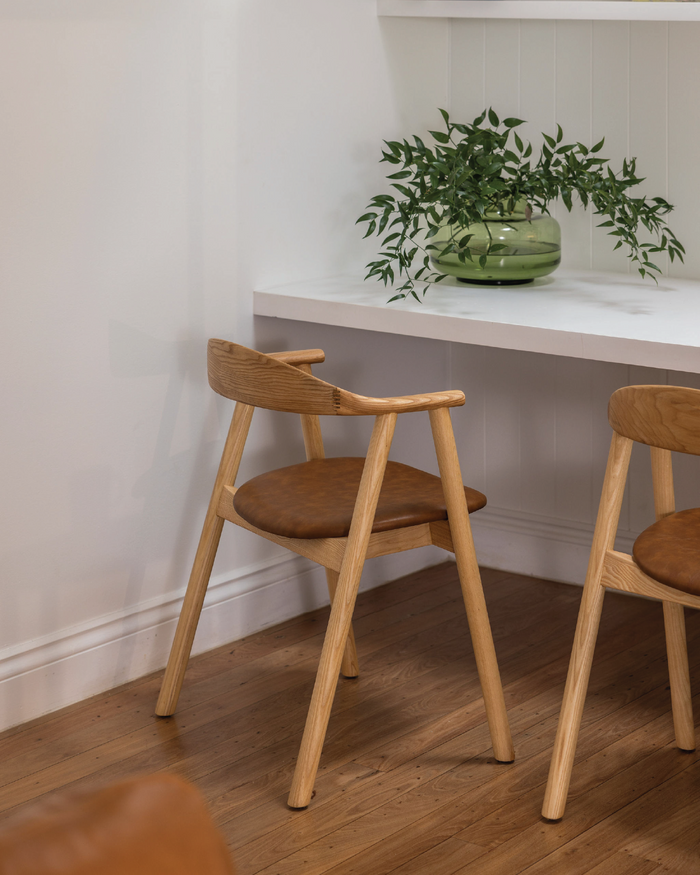 Vara 02 Dining Chair